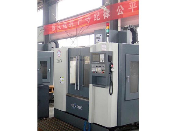 KL98-03寬噴塑亞光三斗開門柜